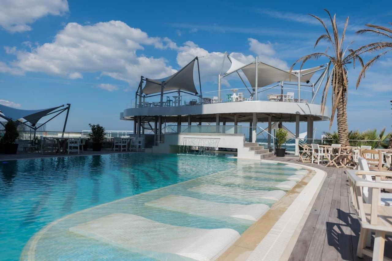 White Tower Mamaia Prestige Apartments Exterior foto