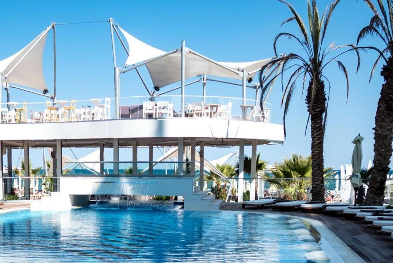 White Tower Mamaia Prestige Apartments Quarto foto