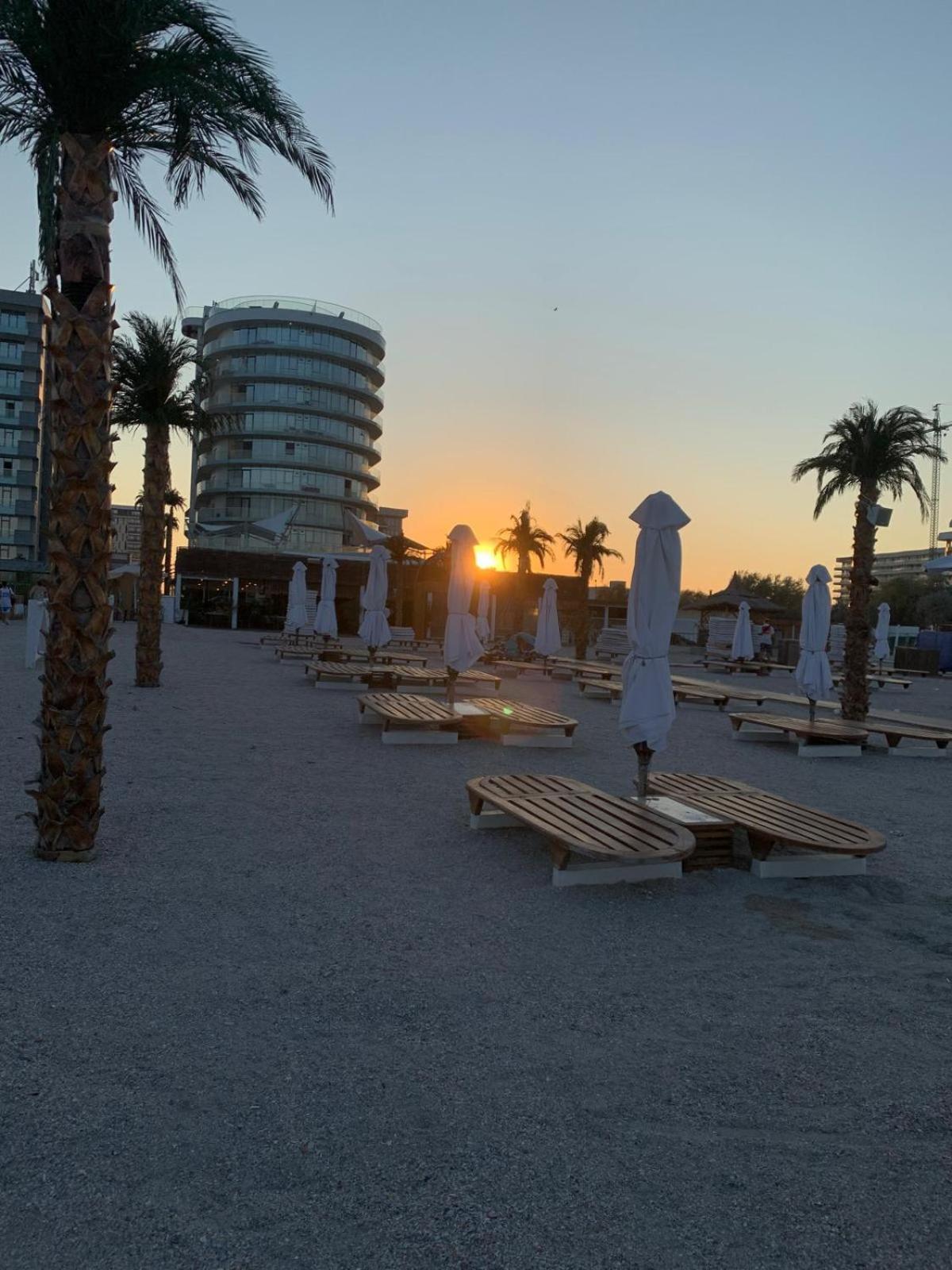 White Tower Mamaia Prestige Apartments Exterior foto